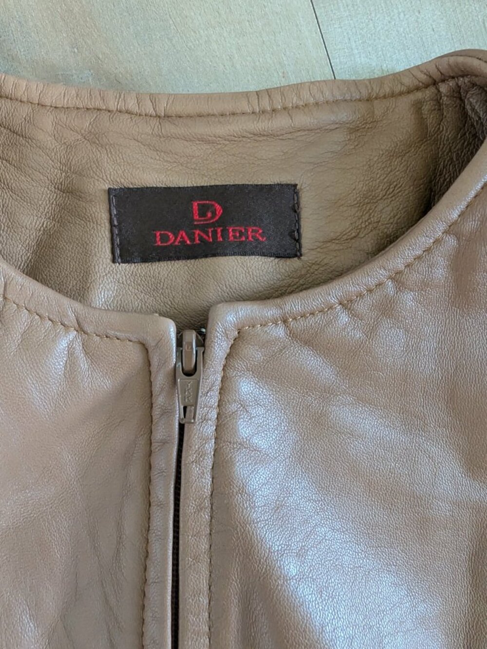 Danier S/P Camel Genuine Leather Jacket Made in Canada Y2K Minimalist - Picture 4 of 8